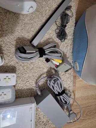 Nintendo Wii + Zaino e Accessori