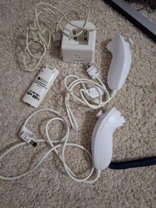 Nintendo Wii + Zaino e Accessori