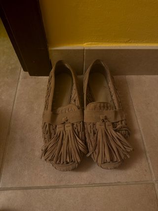 Mocasines Zara Beige con Flecos
