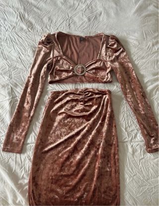 Conjunto falda y top terciopelo