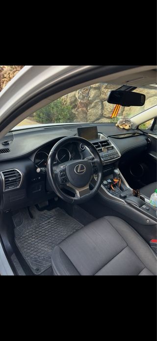 Lexus NX 300h 85000 km