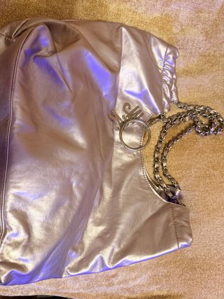 Bolso hobo lila metalizado