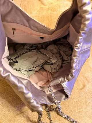 Bolso hobo lila metalizado