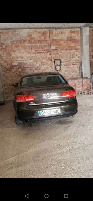 Volkswagen Passat 2011