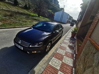 Volkswagen Passat 2011