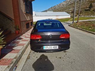 Volkswagen Passat 2011