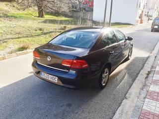 Volkswagen Passat 2011