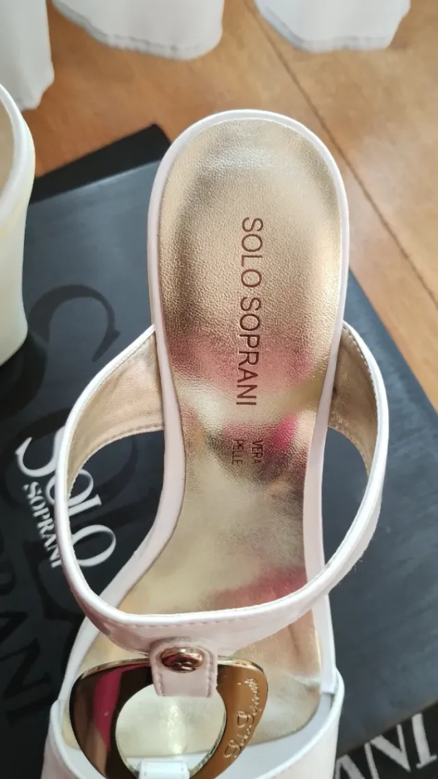 Sandali donna Solo Soprani bianchi oro