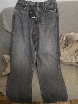 Pantalones vaqueros Massimo Dutti grises