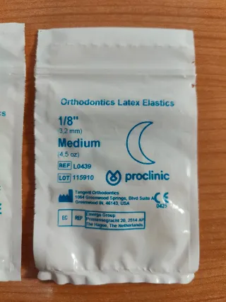 Lote Ortodoncia: Cera y Gomas Elásticas