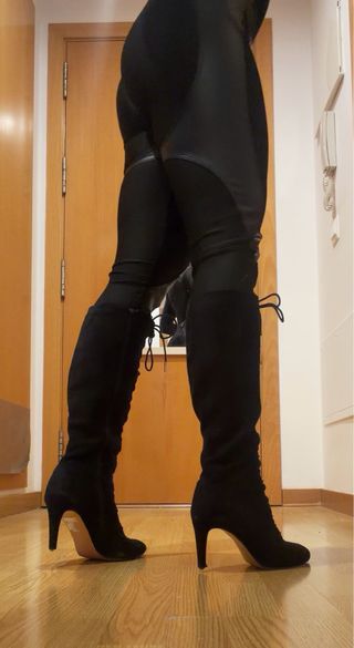 Botas altas de ante con cordones