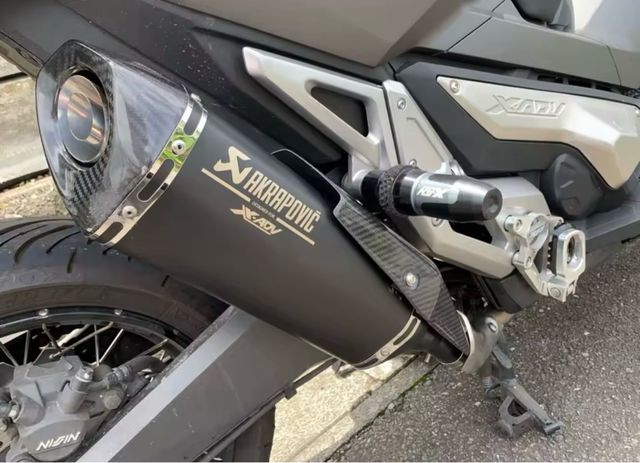 Escape Honda X-ADV 750