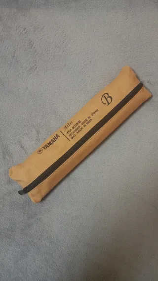 Flauta Yamaha Alto YRA-302B III con funda