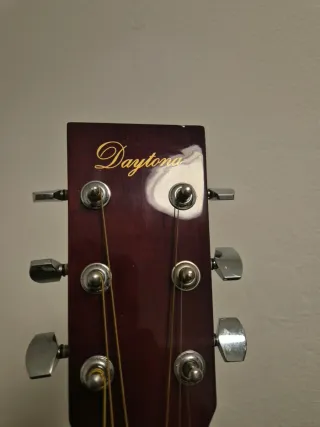 Guitarra Acústica Daytona