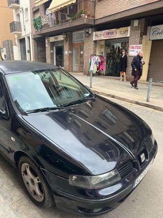 🚗 Seat León 1.6 gasolina – Etiqueta B – ITV