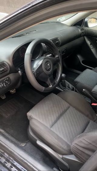 🚗 Seat León 1.6 gasolina – Etiqueta B – ITV