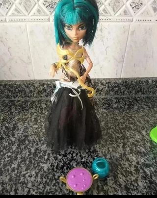 Dos Muñecas Monster High