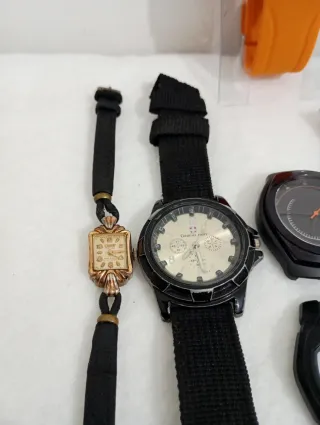 Lote 10 Relojes Colección/Piezas todos 22 €