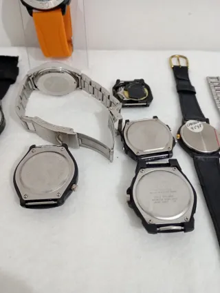 Lote 10 Relojes Colección/Piezas todos 22 €