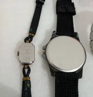 Lote 10 Relojes Colección/Piezas todos 22 €
