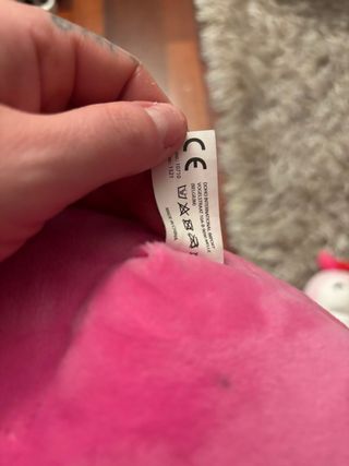 Peluche Among Us Rosa con Flor