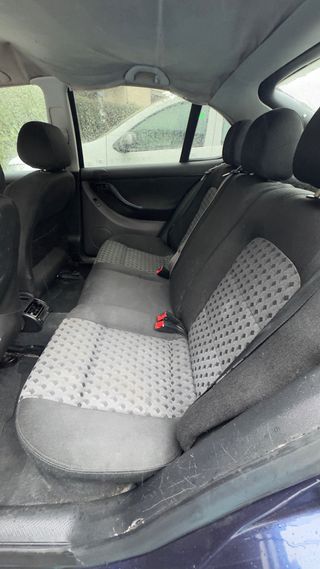 SEAT Leon 2001 negociable