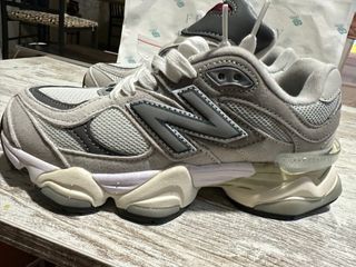 New Balance 9060 Gris/Blanco