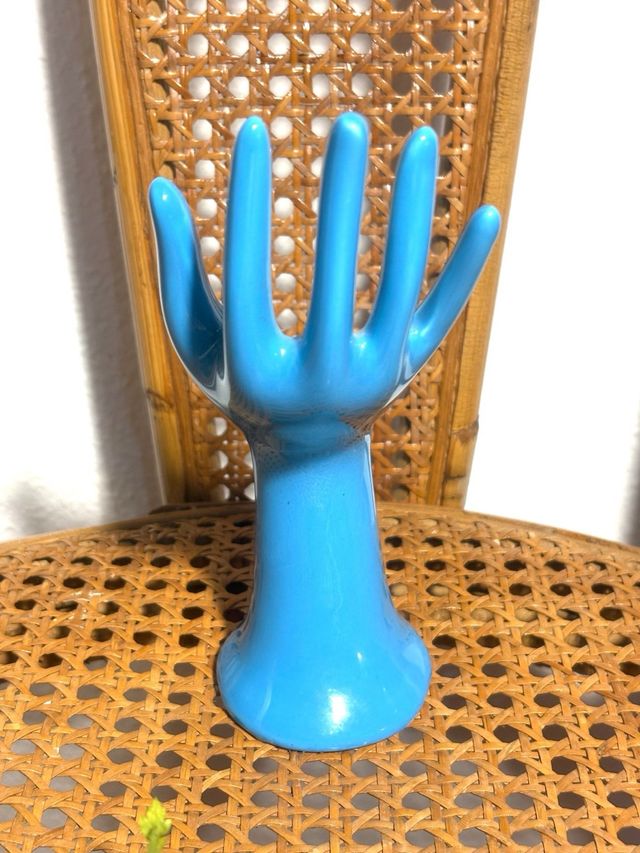 FIGURA FLORERO EXPOSITOR VINTAGE.