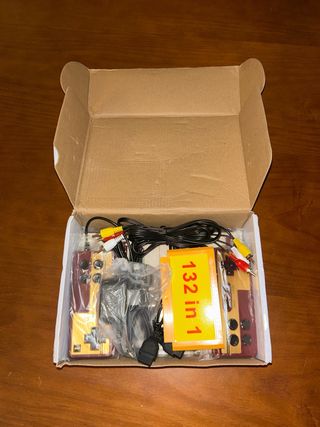 Consola Famicon COMPAC 132 en 1