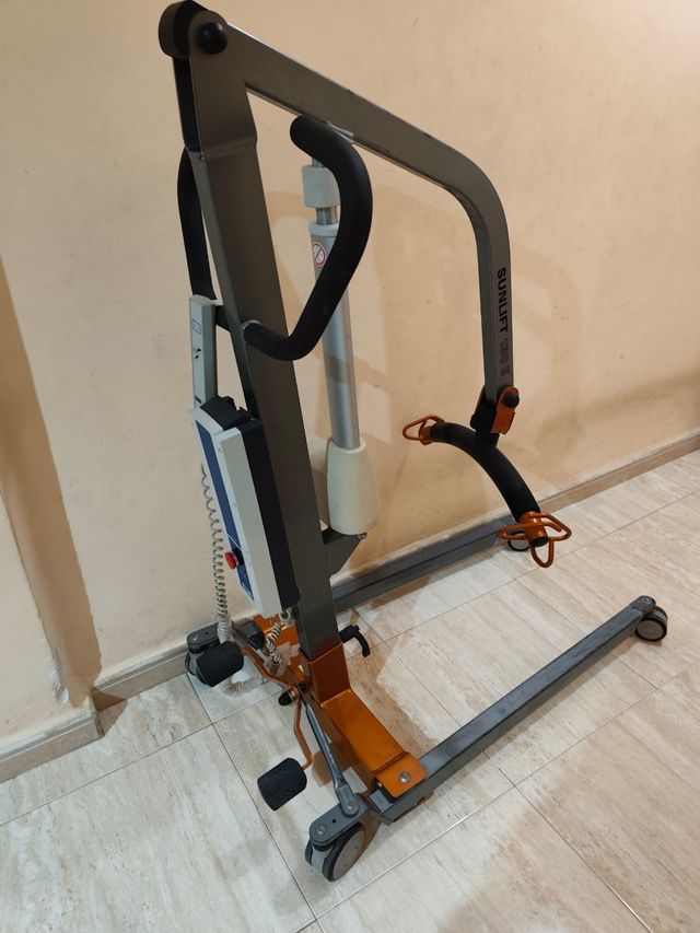 Grúa movilidad reducida