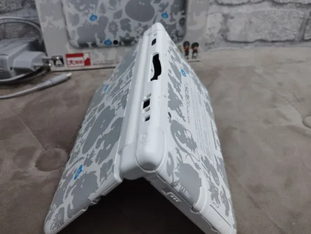 Nintendo 3DS LL Dragon Quest Edición Especial