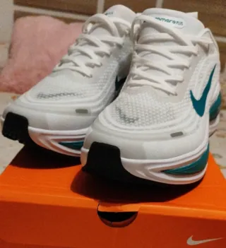 Nike Air Zoom Vomero Plus Talla 43 A Estrenar