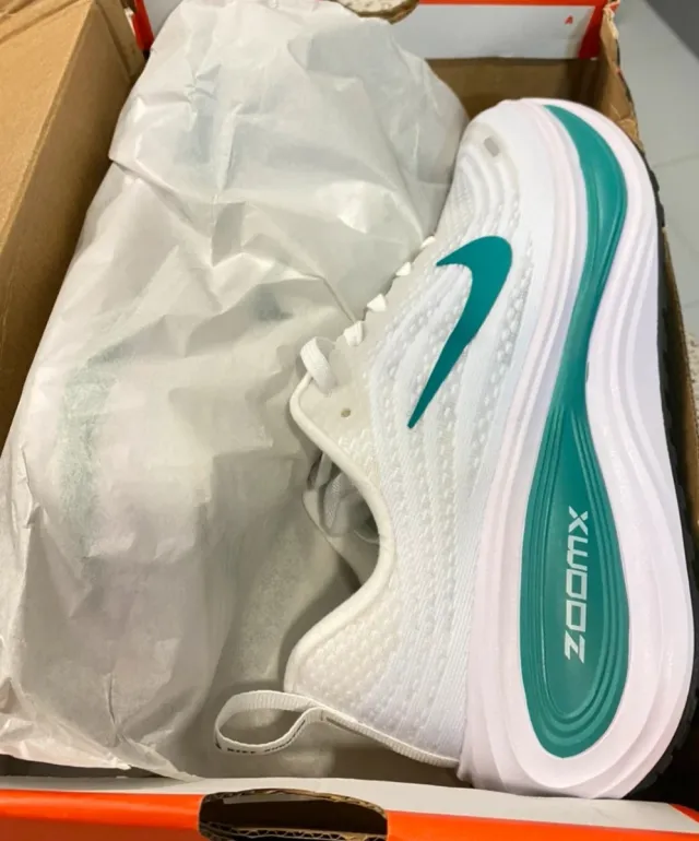 Nike Air Zoom Vomero Plus Talla 43 A Estrenar