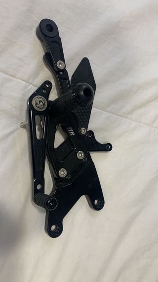 Estriberas retrasadas ITR Yamaha R1 2015/2019