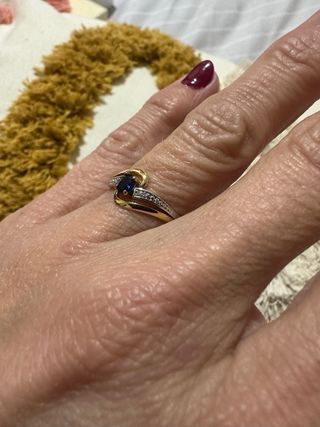 Anillo oro 9k con zafiro
