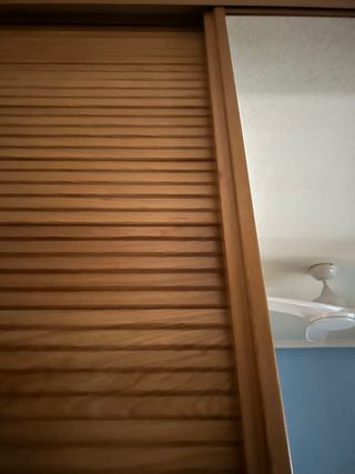 Frente de armario corredero roble  y cristal