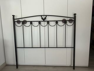 Cabecero de cama de forja negro