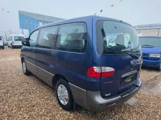 Hyundai H-1/  7 plazas