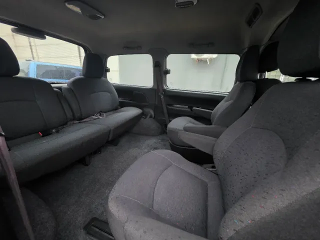 Hyundai H-1/  7 plazas