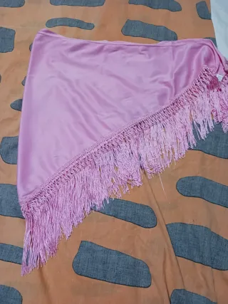 Chal flamenco con flecos