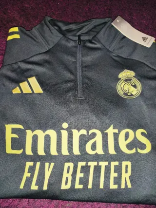 Chándal Real Madrid Adidas Negro y Amarillo 25/26
