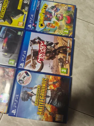 Lote Videojuegos PS4: FIFA 22, GTA V, WWE 2K17