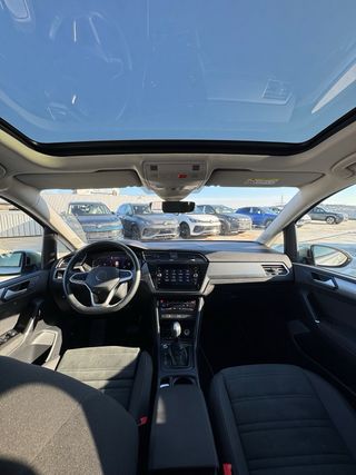 VW Touran Mas 1.5TSi automatica