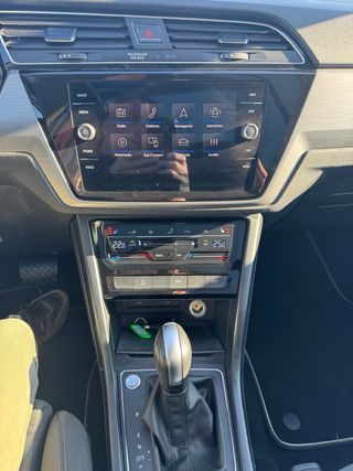VW Touran Mas 1.5TSi automatica