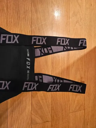 Peto Fox Defend Fire Negro