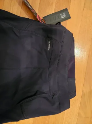 Peto Fox Defend Fire Negro