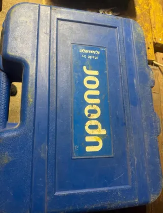 Prensadora multicapa Uponor