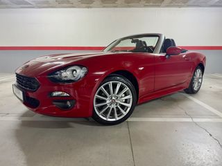 FIAT 124 Spider Lusso