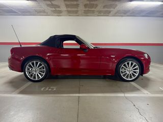 FIAT 124 Spider Lusso