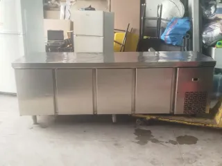 Mostrador Frigorífico Coreco Gran Capacidad